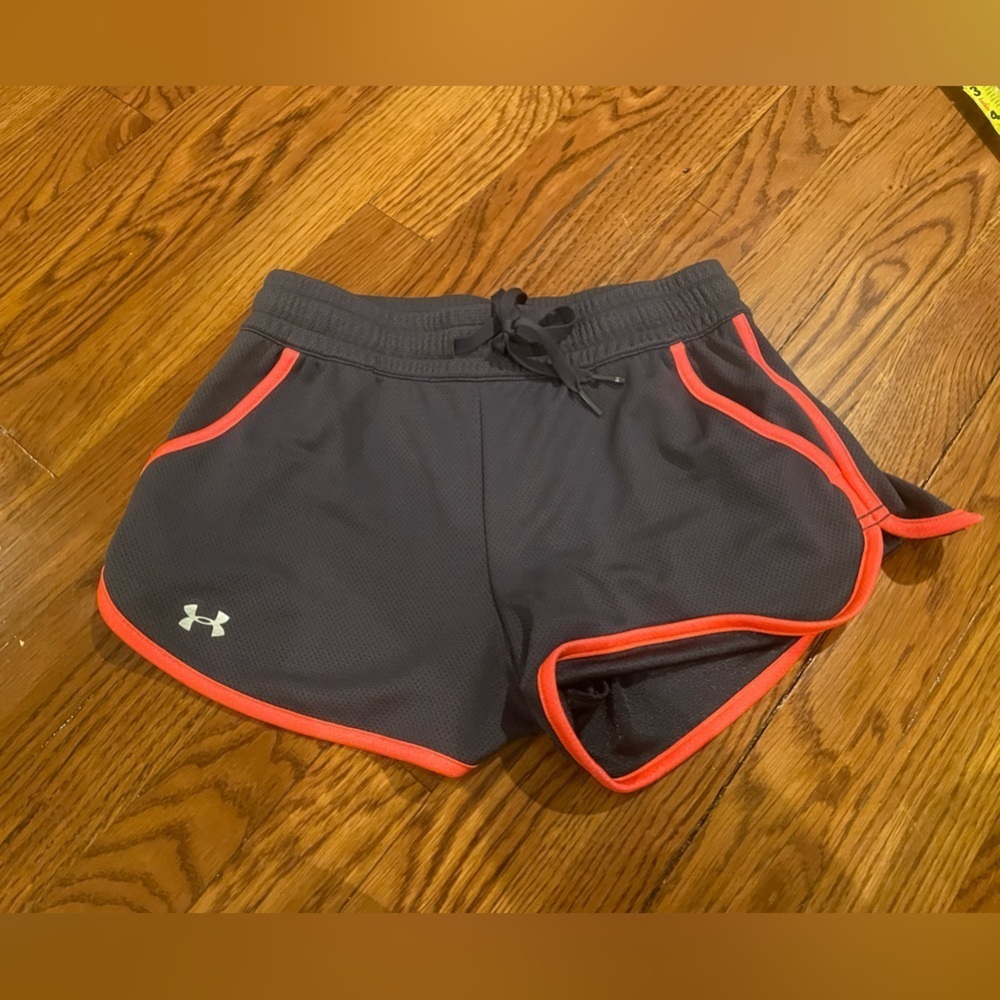 Under Armour Grey Athletic Shorts Size XS
